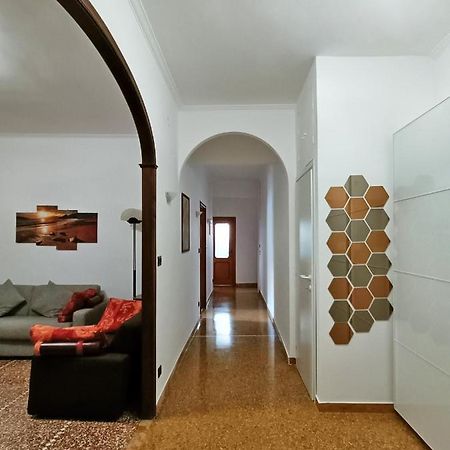 San Martino Appartament Con Parcheggio Privato เจนัว ภายนอก รูปภาพ