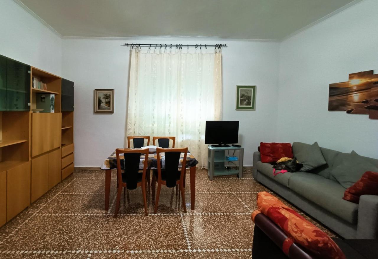 San Martino Appartament Con Parcheggio Privato เจนัว ภายนอก รูปภาพ