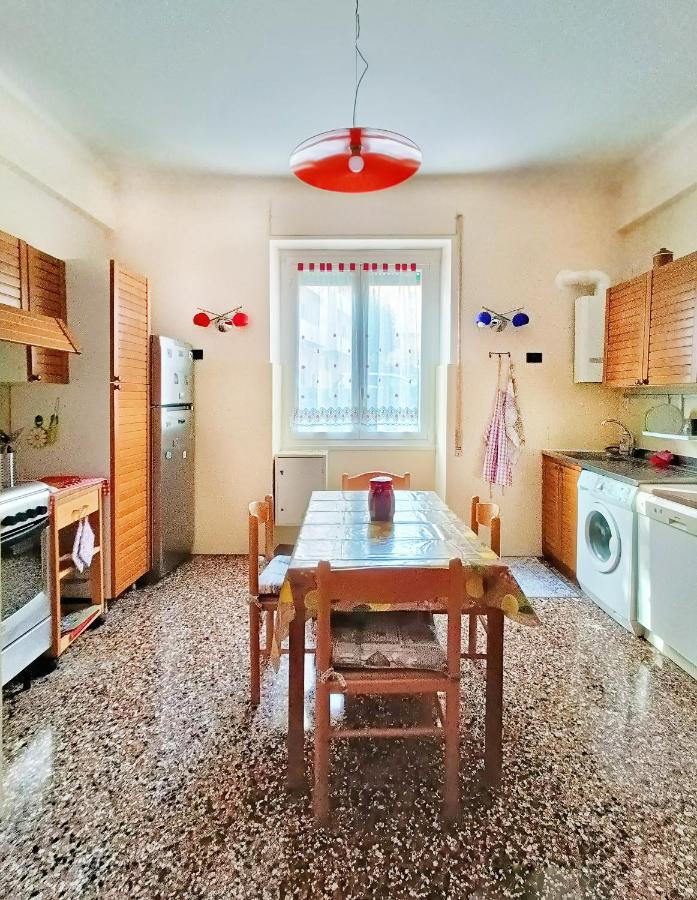 San Martino Appartament Con Parcheggio Privato เจนัว ภายนอก รูปภาพ