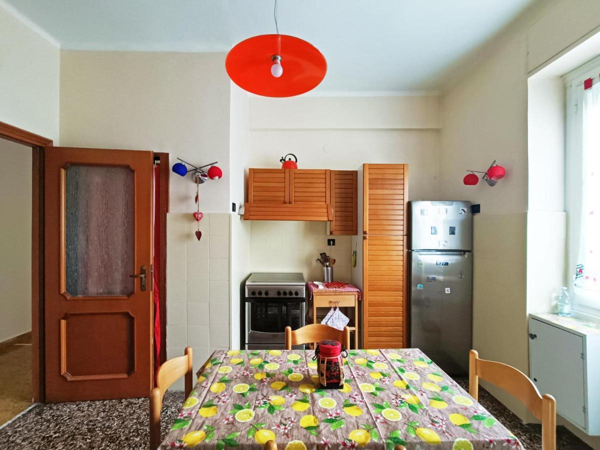 San Martino Appartament Con Parcheggio Privato เจนัว ภายนอก รูปภาพ