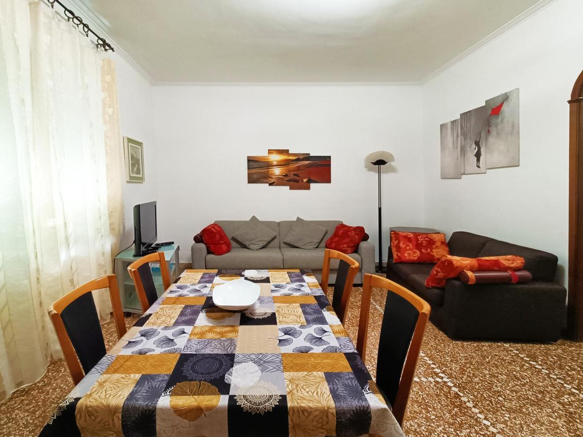 San Martino Appartament Con Parcheggio Privato เจนัว ภายนอก รูปภาพ