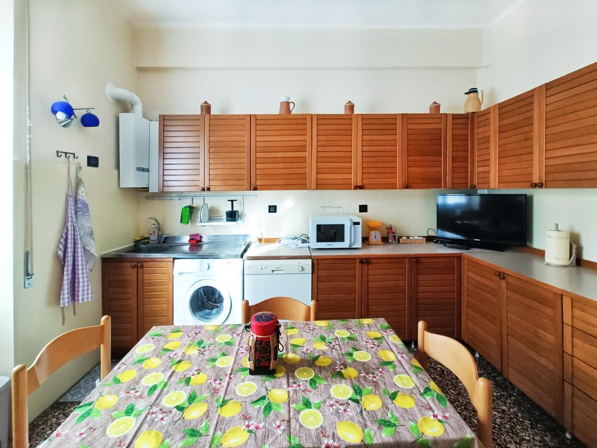 San Martino Appartament Con Parcheggio Privato เจนัว ภายนอก รูปภาพ