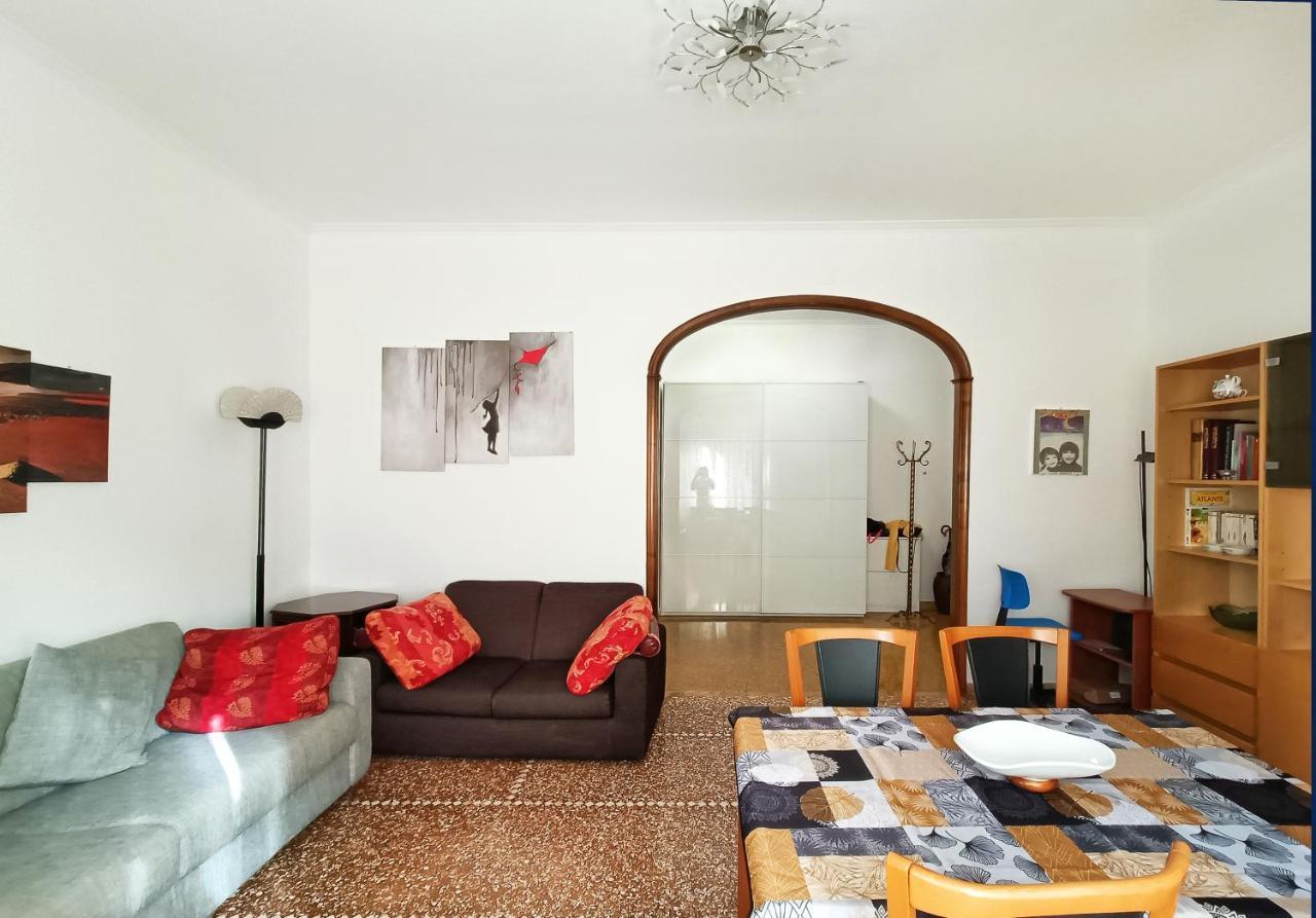San Martino Appartament Con Parcheggio Privato เจนัว ภายนอก รูปภาพ