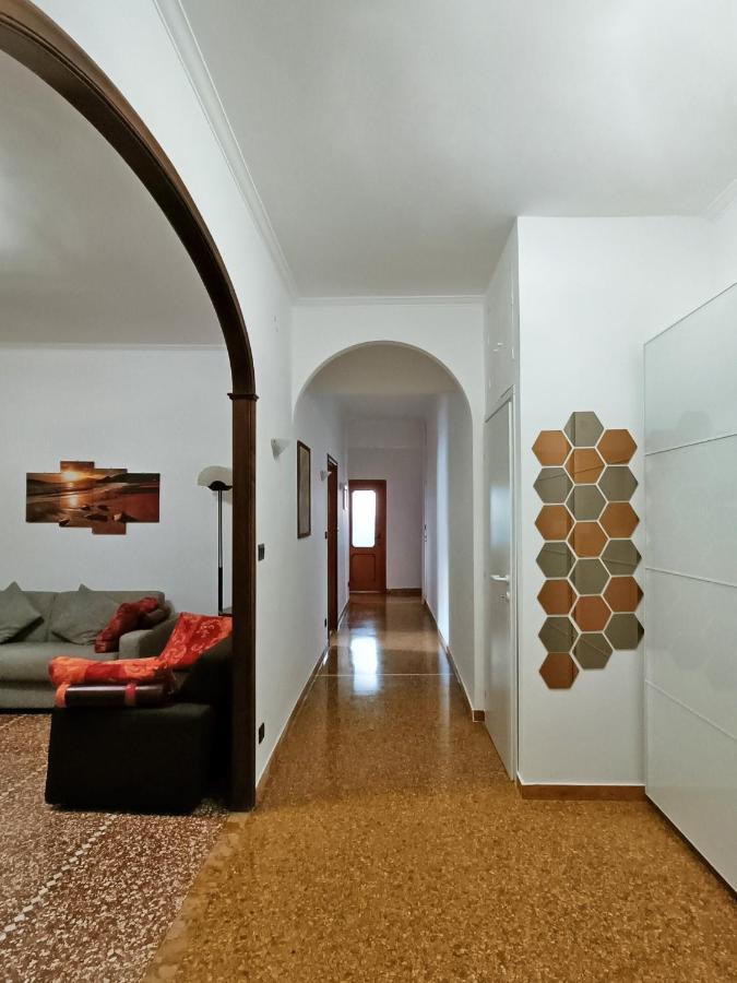 San Martino Appartament Con Parcheggio Privato เจนัว ภายนอก รูปภาพ